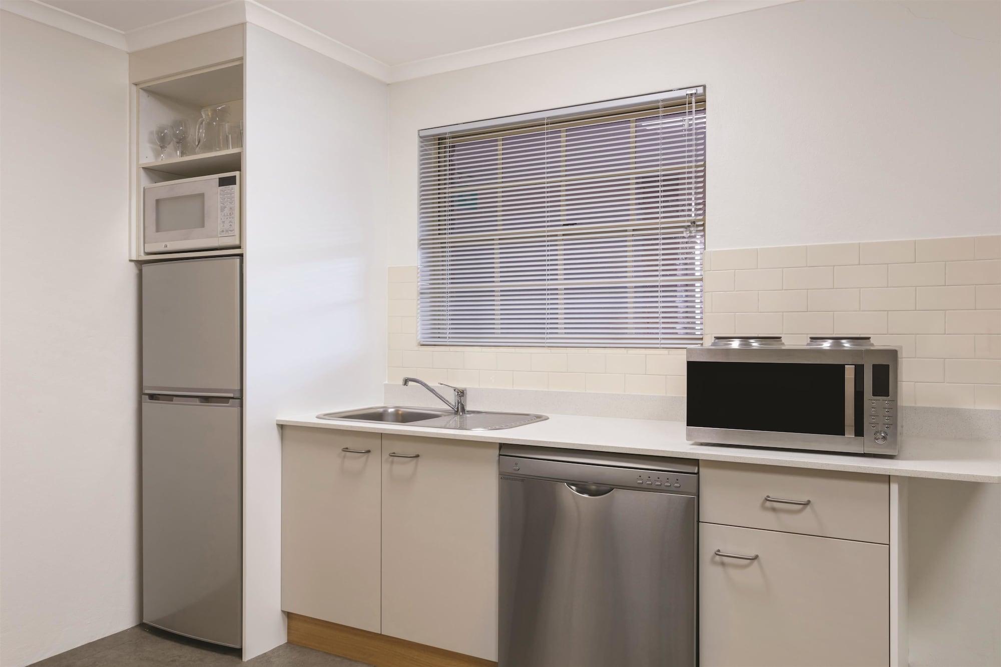 Adina Serviced Apartments Canberra Kingston エクステリア 写真