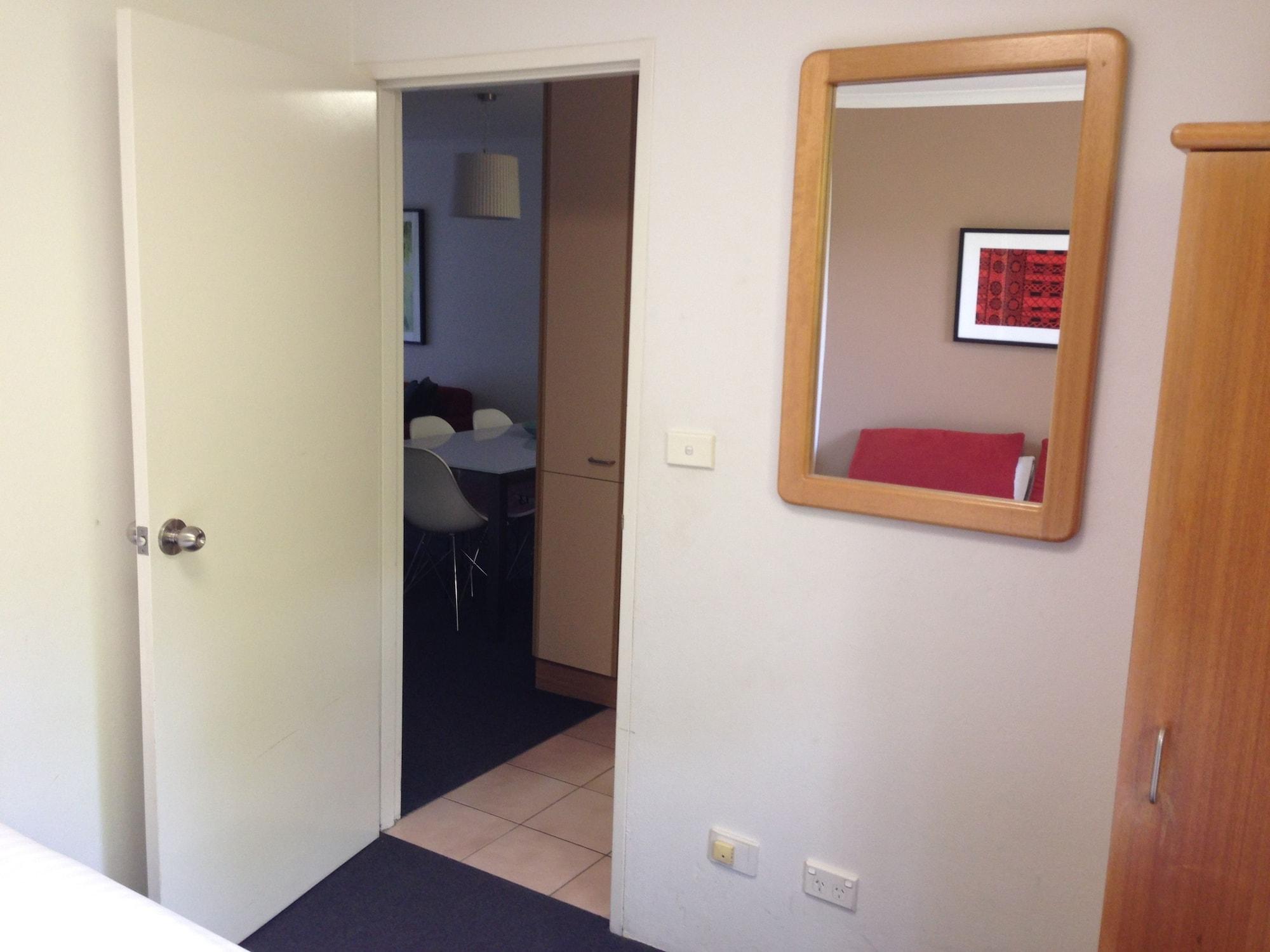 Adina Serviced Apartments Canberra Kingston エクステリア 写真