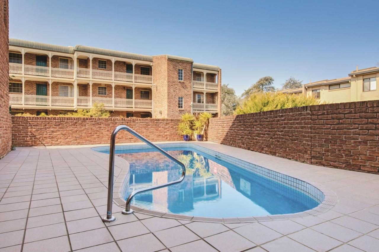 Adina Serviced Apartments Canberra Kingston エクステリア 写真