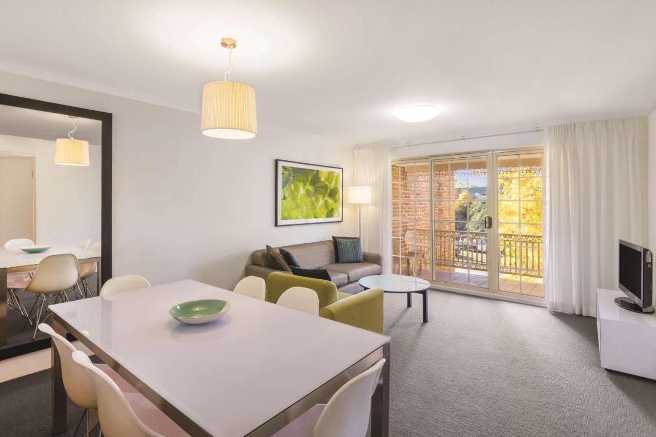 Adina Serviced Apartments Canberra Kingston エクステリア 写真