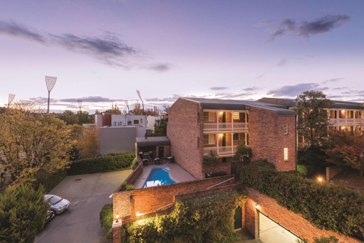 Adina Serviced Apartments Canberra Kingston エクステリア 写真