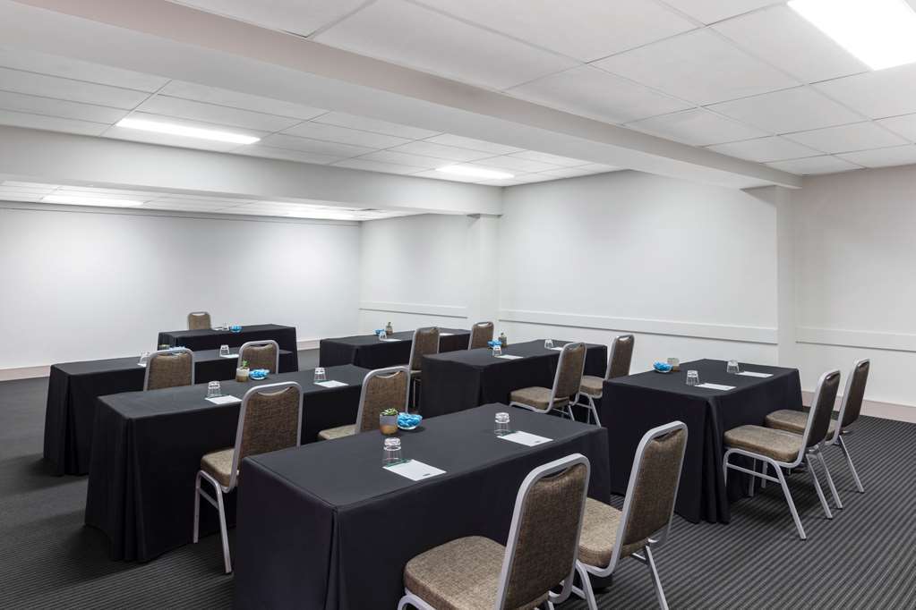 Adina Serviced Apartments Canberra Kingston エクステリア 写真